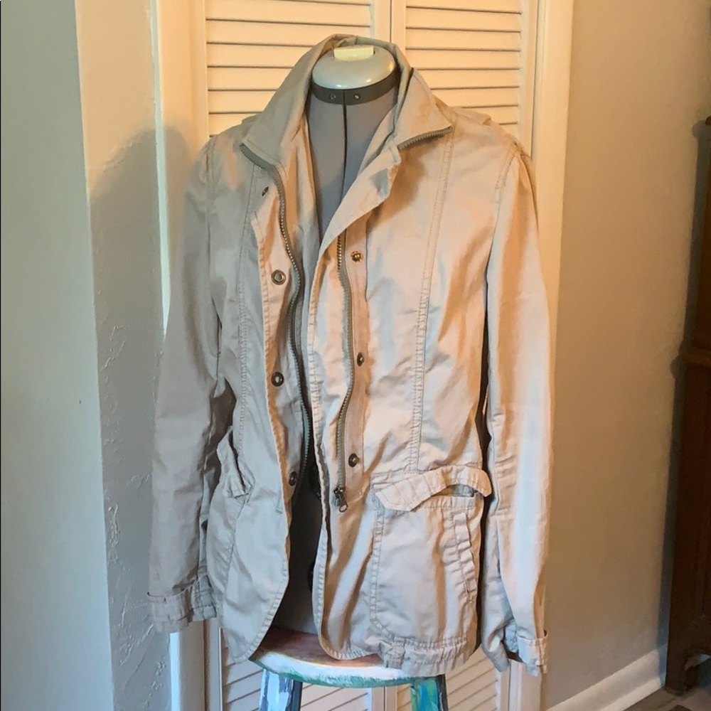 Gap jacket